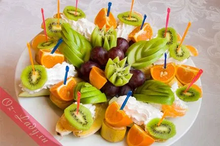 Feliere fructe sau frumos tăiate și fructe ambalaj