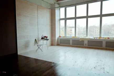 Casă Studio cu mâinile lor