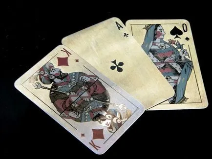 Ghicitul pe hărți și contra de joc punte convenționale - Divination de Tarot