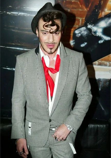 Galliano, John, enciclopedie de moda