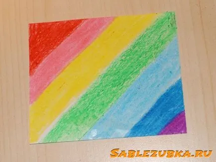 Gravura cu mâinile sale pe o hârtie acasă 4 moduri