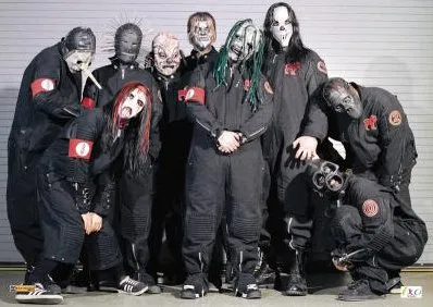 Povești de grup slipknot - o sursă de bună dispoziție (Vermilion) Povești de grup slipknot - o sursă de bună dispoziție