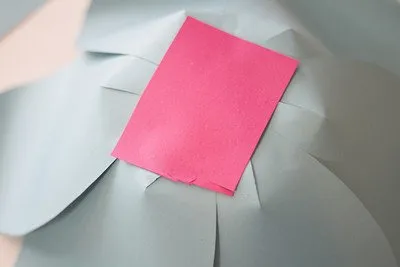 Cum de a face flori mari de hartie, idei creative locale - meșteșuguri - ateliere - diy