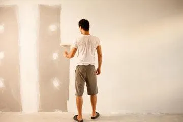 Cum de a prim perete