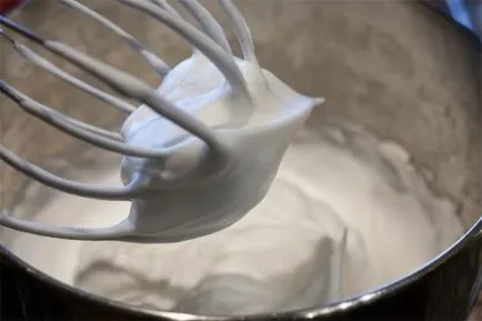 Cum se coace un tort burete pentru un tort (tort) Cum se coace un tort burete pentru un tort