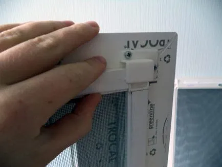 Cum de a stabili plasa de tantari pe metoda fereastra de instalare 4 din plastic (net) Cum de a stabili plasa de tantari pe metoda fereastra de instalare 4 din plastic
