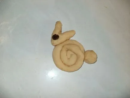 Ca role mucegai de aluat dospit de diferite forme de umplut și neumplute (formulare burgeri) Cum de a sculpta chifle din aluat dospit cu umplutură de diferite forme și fără