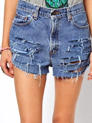 Cum de a face o modă pantaloni scurți din denim cu mâinile rupte modele frumoase