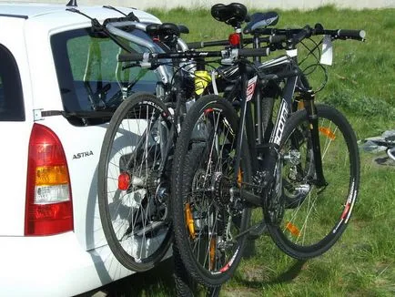 Cum de a transporta o bicicletă în mașina lui (transport) Cum de a transporta o bicicletă în mașină