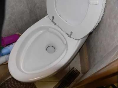 Cum se curata toaleta înfundarea propriu (WC) Cum se curata toaleta înfundarea propriul