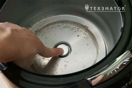 Cum pentru a curăța decât multivarku spală interiorul și în afara