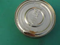 Cum de a deschide un borcan de șprot două lingurițe și adidași
