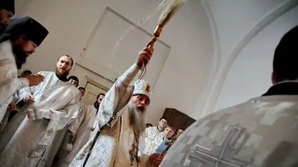 Cum pentru a marca botezul și dacă să arunce în gaura (gaura) Cum pentru a marca botezul și dacă să arunce în gaura