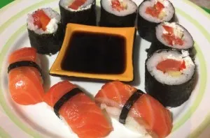 Cum să se pregătească sushi la pas acasă cu rețete pas (sushi) Cum să se pregătească sushi la pas acasă cu rețete pas