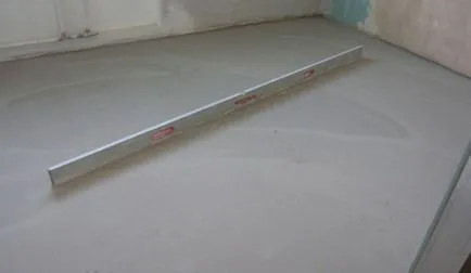 Cum să se alinieze în mod corespunzător podea ca cel mai rapid facă nivelul podelei în apartament, podeaua de ciment, nu (face) Cum să se alinieze în mod corespunzător podea ca cel mai rapid facă nivelul podelei în apartament, podeaua de ciment, nu
