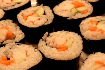 Cum să se pregătească sushi la pas acasă cu rețete pas (acasă) Cum să se pregătească sushi la pas acasă cu rețete pas