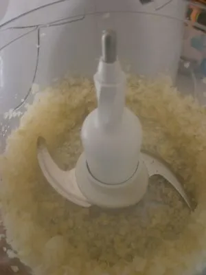 Cum se taie si coaja de ceapa fara lacrimi - cele mai eficiente metode