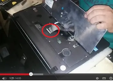 Cum să demontați laptop eMachines e732