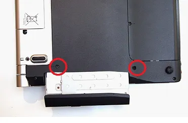 Cum să demontați laptop eMachines e732