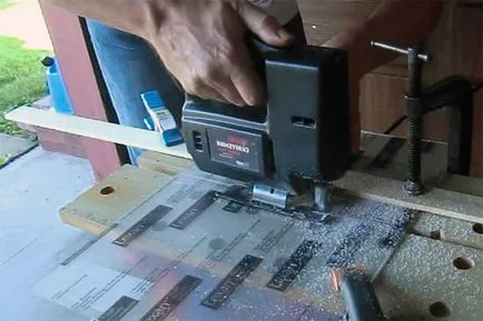 Cum să taie în plexiglass mediile casnice și industriale (plexiglas tăiat la domiciliu) Cum să taie în plexiglass mediile casnice și industriale