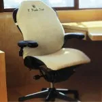 Cum sa faci un capac, mantale și trageți scaunul de calculator cu mâinile videoclipul lui, fotografie, model