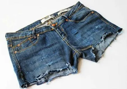 Cum de a face pantaloni scurți blugi cu mâinile (foto) (do) Cum de a face pantaloni scurți de blugi cu mâinile sale (foto)