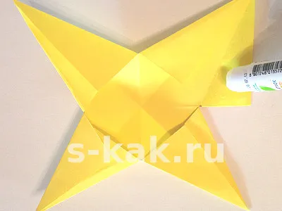 Cum sa faci o stea tri-dimensională de hîrtie (meserii din hârtie) Cum sa faci o stea tri-dimensională a hârtiei