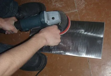 Scoaterea vopsea vechi din metal rapid și eficient