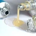 Cum de a aduce un loc de ulei de motor (motor) Cum de a aduce un loc de ulei de motor
