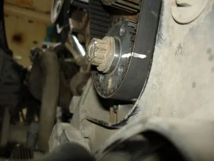 Cum să înlocuiți cureaua de distribuție pe a4 ANB audi motor, manualul automobilist (repara propriile lor mâini) Cum să înlocuiți cureaua de distribuție pe motor audi a4 ANB, beneficii automobilist