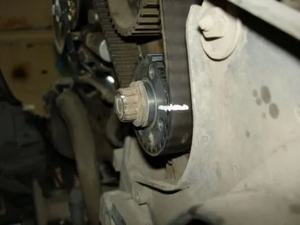 Cum să înlocuiți cureaua de distribuție pe a4 ANB audi motor, manualul automobilist (motor) Cum să înlocuiți cureaua de distribuție pe motor audi a4 ANB, beneficii automobilist