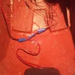 om de fier cu costumul lui mâini (costum) om costum de fier cu propriile lor mâini
