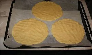 Torturi pentru tort (burete tort, ciocolata, miere) rețete (ciocolată) Torturi pentru tort (cozonac, ciocolata, miere) rețete