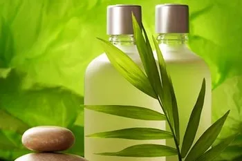 Uleiuri cosmetice pentru față, și o aplicare atentă a rețetelor