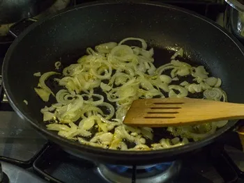 fasole roșie cu carne de pui - reteta cu pas cu pas fotografii (fasole de pui roșu) fasole roșie cu carne de pui - reteta cu pas cu pas fotografii
