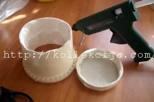 cutie papusa cu mâinile lor, mâinile - revista de internet (coperta din interiorul cutiei) cutie papusa cu mâinile lor, cu propriile lor mâini - Magazine Online