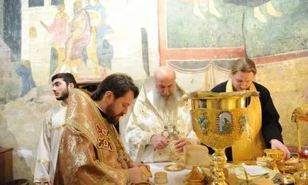 Liturghie - este