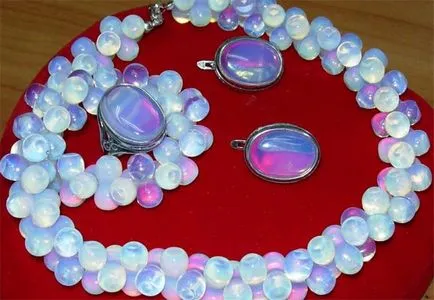 proprietăți Moonstone, fotografii, și interesat de semnul zodiacal (piatra) proprietăți Moonstone, fotografii și interesat de semnul zodiacal