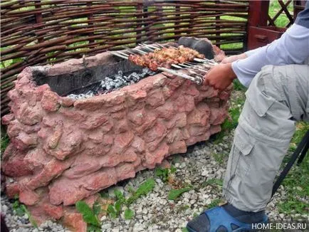 BBQ pentru a da propriile lor mâini