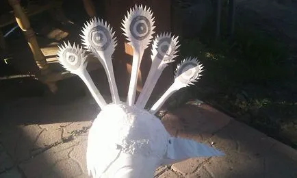 Master class - o grădină păun de sticle de plastic - decora viața cu propriile sale mâini - la punctul de colectare