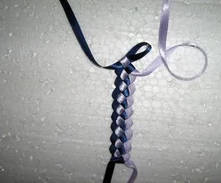 O clasă de master în țesut - țesut panglici de satin - rundă de dezvoltare a copiilor prin intermediul jocurilor și (cadou) O clasă de master în țesut - țesut panglici de satin - rundă de dezvoltare a copiilor prin intermediul jocurilor și