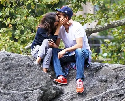 Mila Kunis și Ashton Kutcher dragoste, căsătorie, știri și fotografii în 2017 (Kutcher) Mila Kunis și Ashton Kutcher dragoste, căsătorie, știri și fotografie 2017