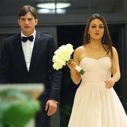 Mila Kunis și Ashton Kutcher a făcut o ceremonie de nuntă secretă (Milano) Mila Kunis și Ashton Kutcher a făcut o ceremonie de nuntă secretă