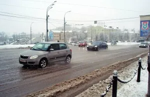 Ne spalam permisul de conducere, mașini de la A la Z (dreapta) Se spală permisul de conducere, mașini de la A la Z