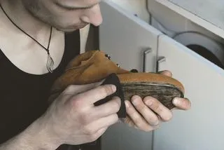 Pantofii cu mâinile cum să facă o pantofi de vis la domiciliu (lor) Pantofii cu mâinile cum să facă o pantofi de vis la domiciliu