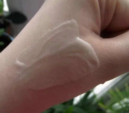 Crema de zi excelentă pentru piele sensibilă de comentarii siberica naturans