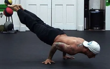 Push-up-uri, fără picioare sau orizont - exercițiu de mare! (Deshidratare) Push-up-uri, fără picioare sau orizont - exercițiu de mare!