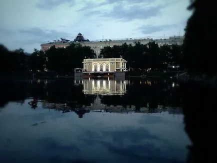 Patriarhului Bazine, București, România descriere, fotografii, în cazul în care pe hartă, cum să obțineți (descriere) Patriarhului Bazine, București, România descriere, fotografii, în cazul în care pe hartă, cum să obțineți
