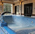 piscină infinită