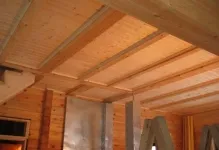 Podshivnoy plafon decât la casa din interiorul arma, puteți face o fotografie la fel de bine cu propriile lor mâini decât
